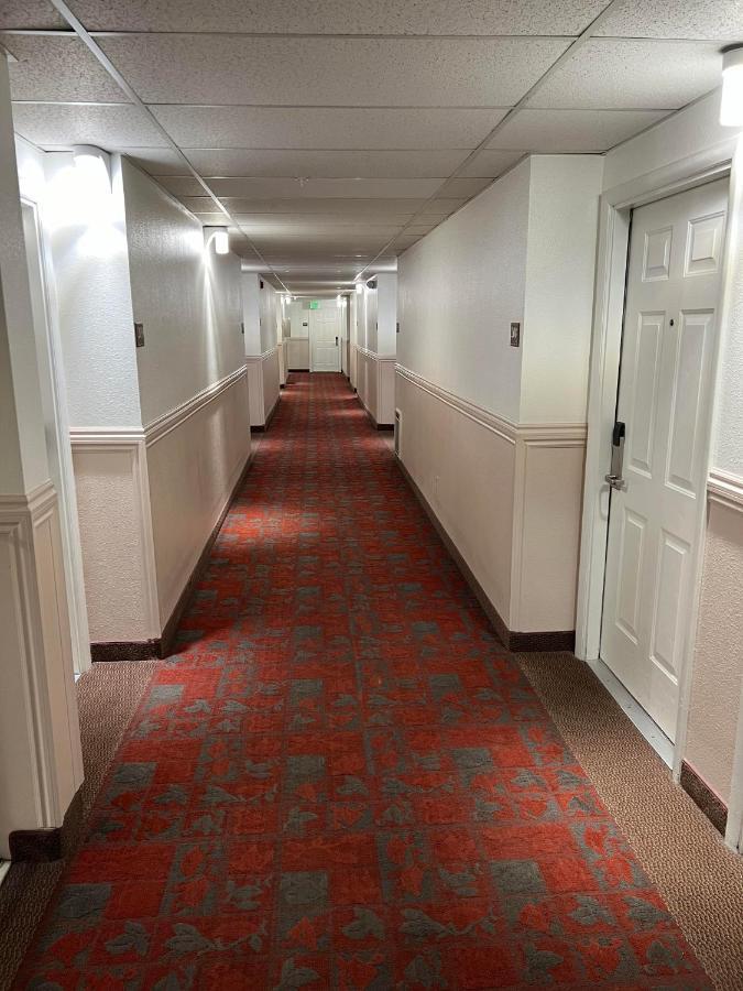 Oquirrh Mountain Inn 툴레 외부 사진